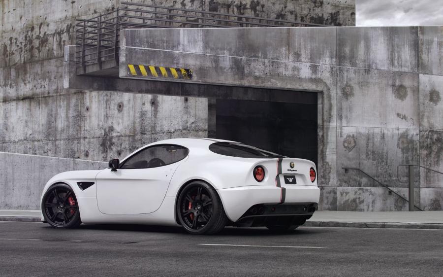  Alfa Romeo 8C Competizione by Wheelsandmore 2012 года  (фото 2 из 5)